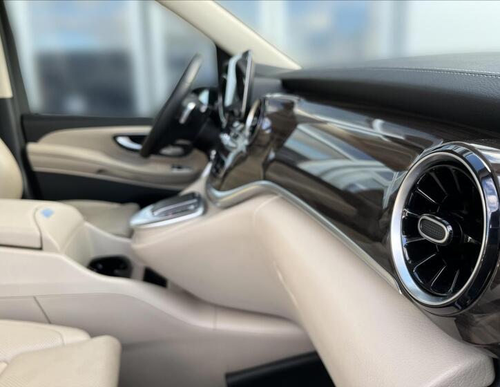 Mercedes-Benz Třídy V 17