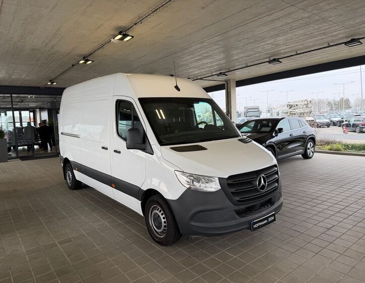 Mercedes-Benz Sprinter 3