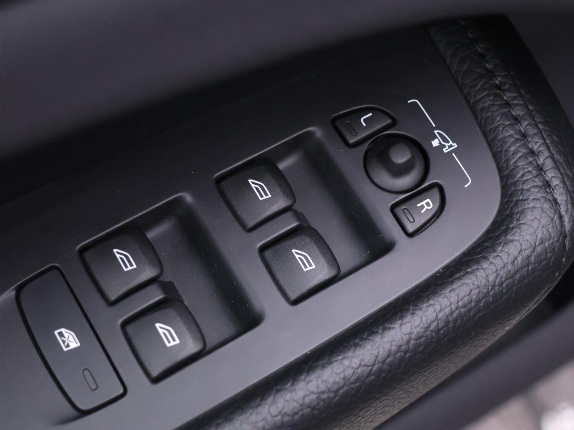 Volvo XC60 SUV 2,0 l 183 kw