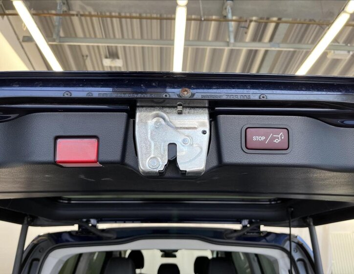 Mercedes-Benz Třídy V MPV 2,0 l 174 kw