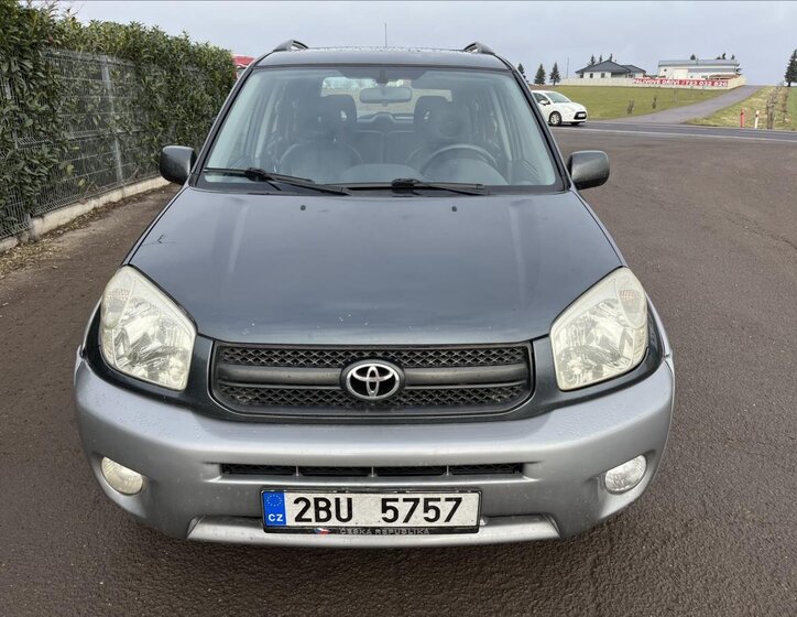 Toyota RAV4 2