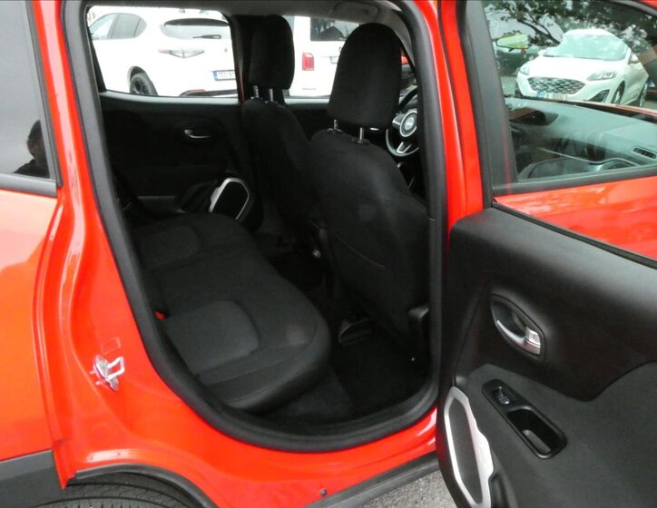 Jeep Renegade SUV 1,3 l 111 kw