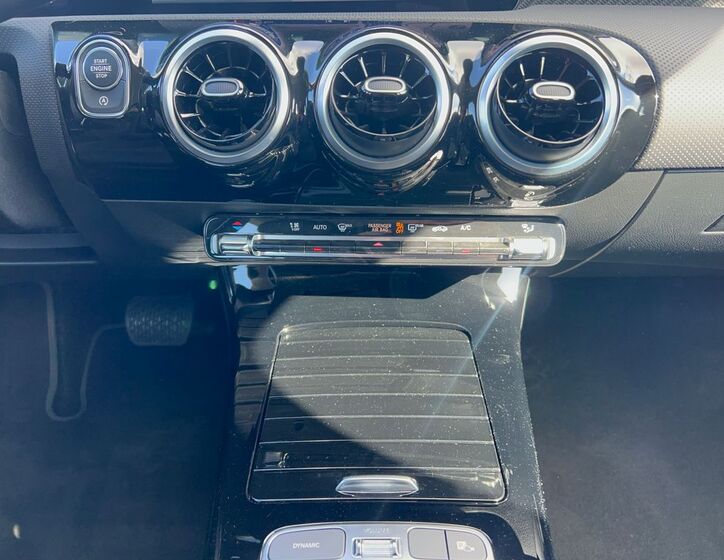 Mercedes-Benz CLA 19