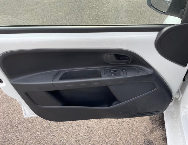 Volkswagen up! Hatchback 999,0 44 kw