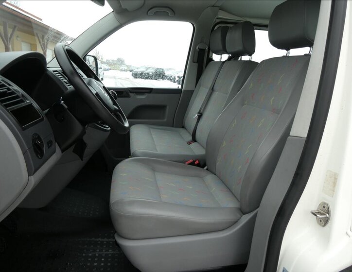 Volkswagen Transporter 17