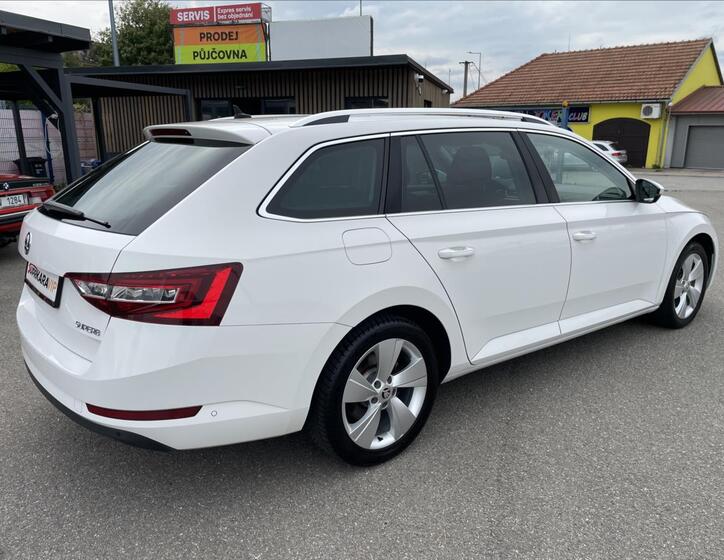 Škoda Superb 5