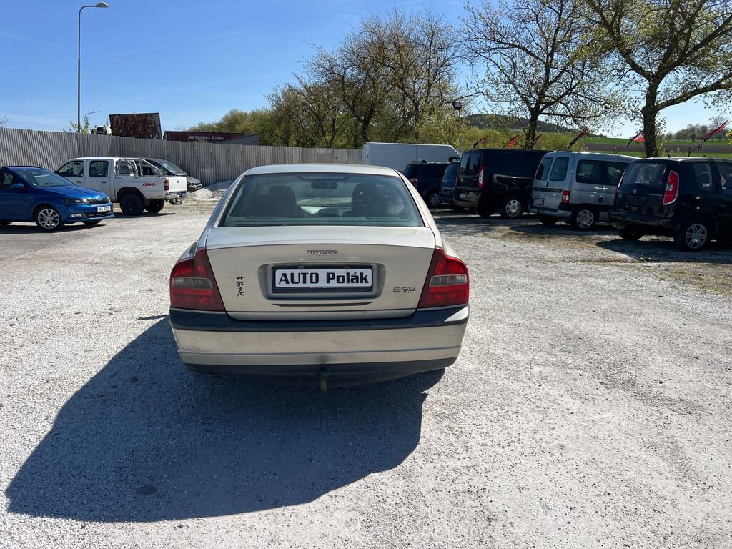 Volvo S80 Sedan / Limuzína 2,5 l 103 kw