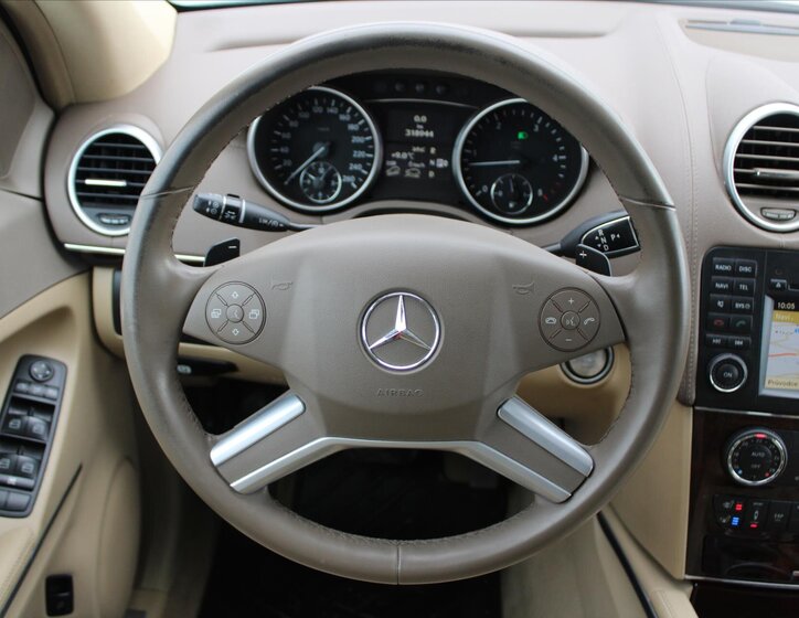 Mercedes-Benz Třídy M SUV / Terénní 3,0 l 165 kw