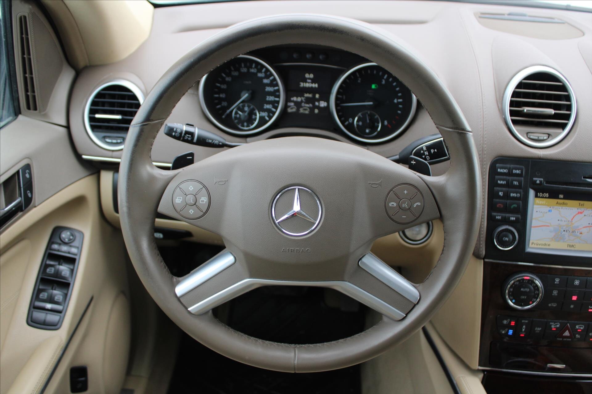 Mercedes-Benz Třídy M SUV / Terénní 3,0 l 165 kw