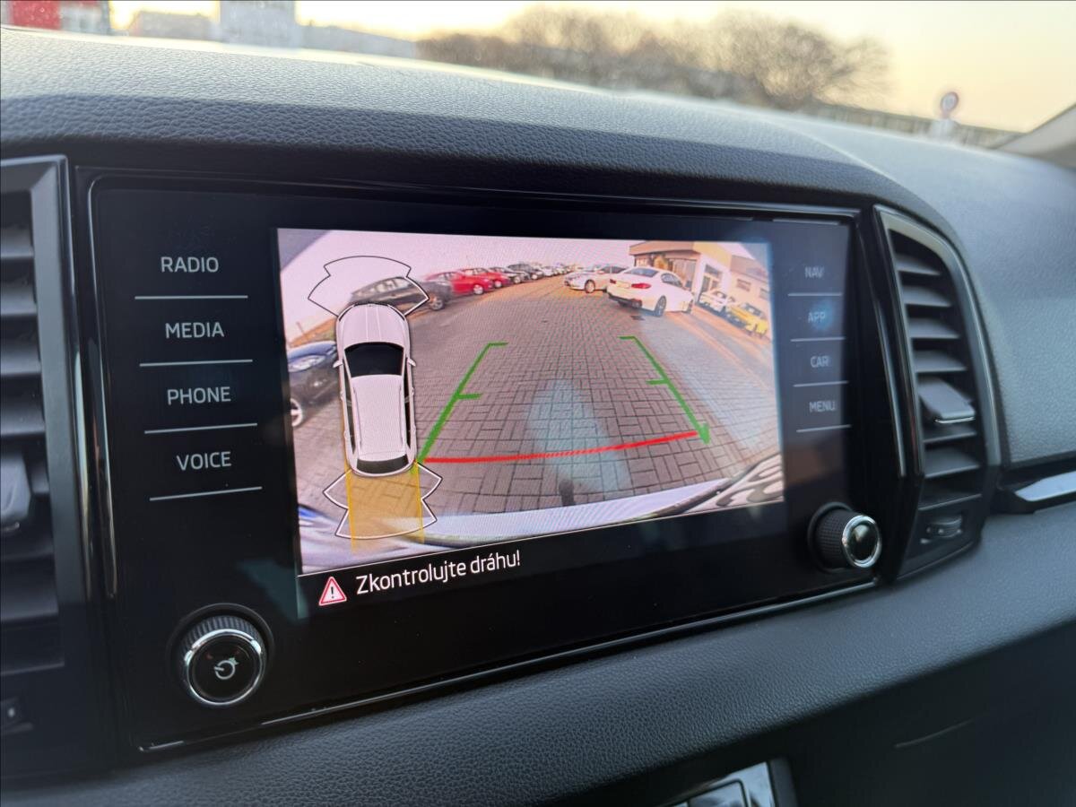 Škoda Karoq SUV / Terénní 1,5 l 110 kw