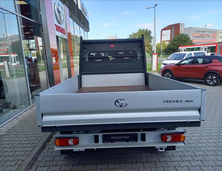 Toyota Proace Max 5