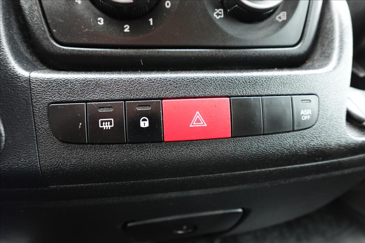 Peugeot Boxer Ostatní 2,2 l 121 kw