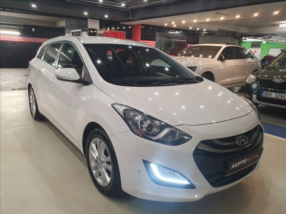 Hyundai i30 Kombi 1,6 l 88 kw