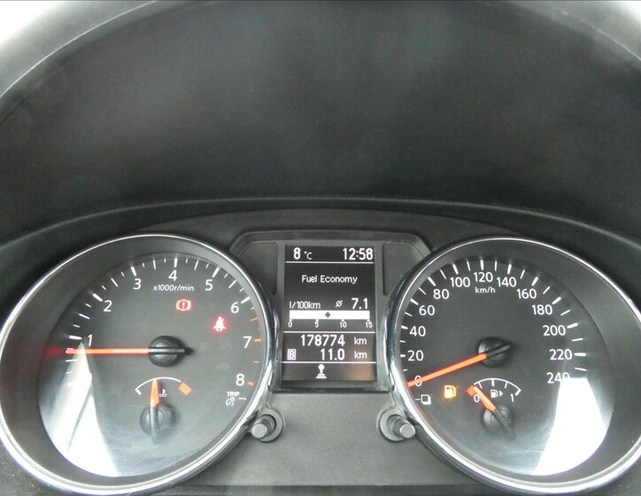 Nissan Qashqai SUV 2,0 l 104 kw