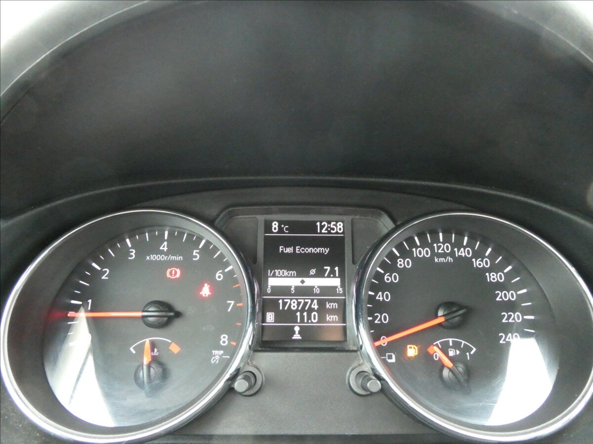 Nissan Qashqai SUV 2,0 l 104 kw
