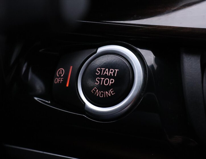 BMW X6 SUV 3,0 l 230 kw