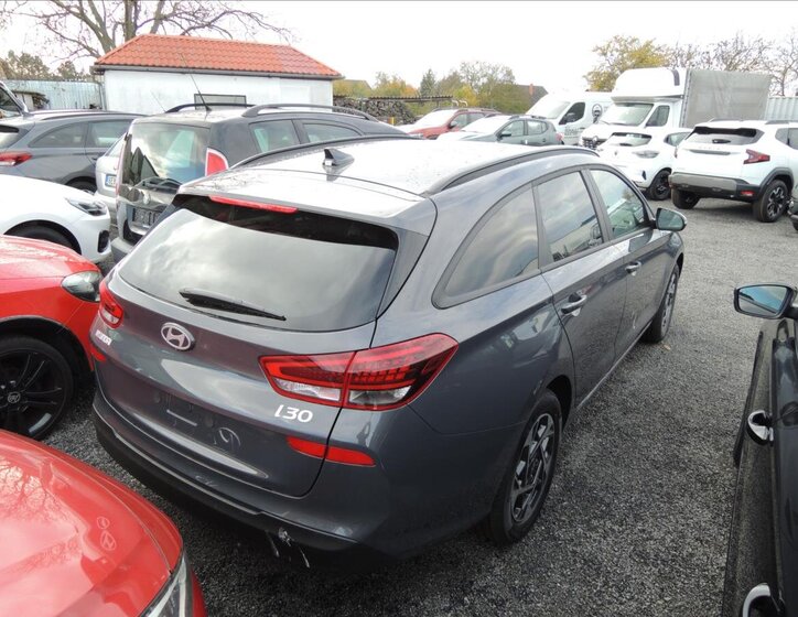 Hyundai i30 Kombi 1,5 l 70 kw