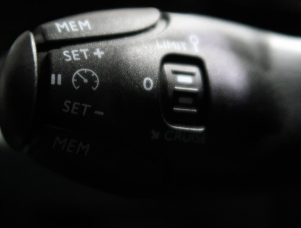 Peugeot 3008 MPV 1,2 l 96 kw