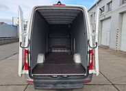 Mercedes-Benz Sprinter 17