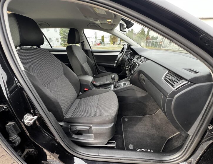 Škoda Octavia 22