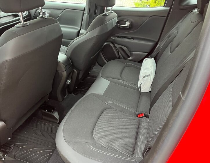 Jeep Renegade SUV / Terénní 1,3 l 132 kw