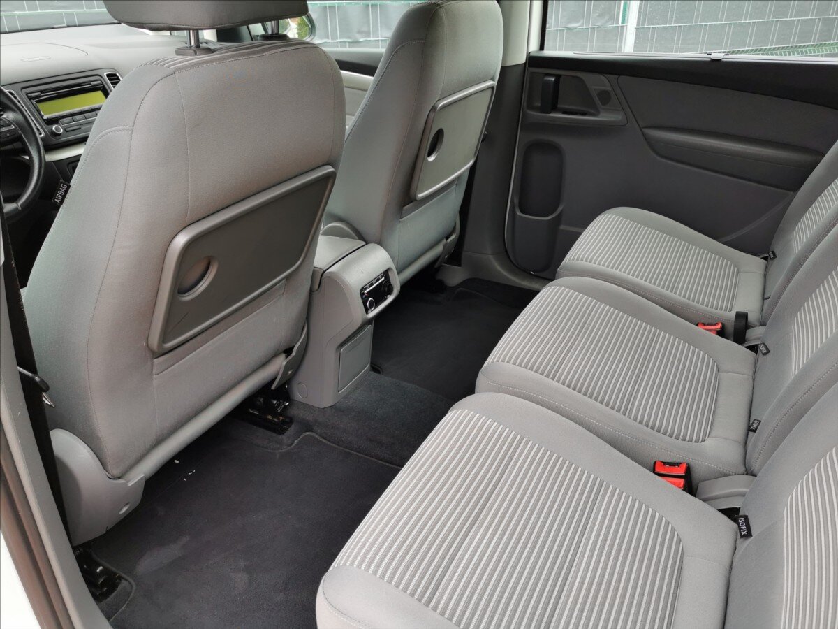 Seat Alhambra Kombi 1,4 l 110 kw