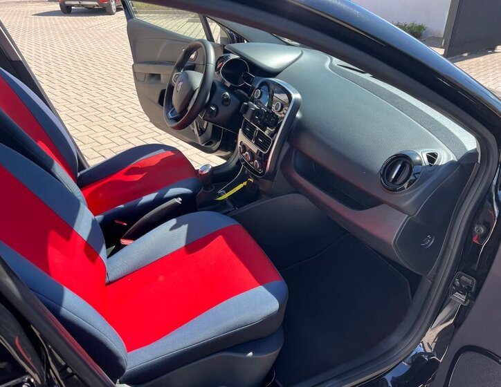 Renault Clio Kombi 1,1 l 54 kw