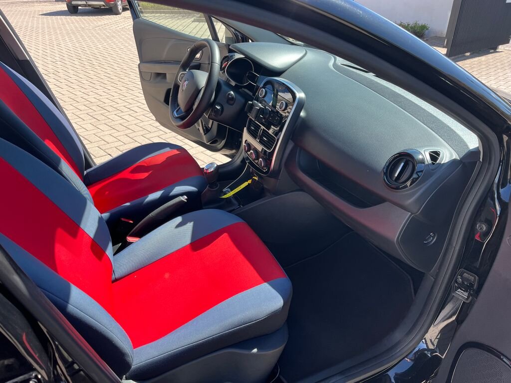 Renault Clio Kombi 1,1 l 54 kw