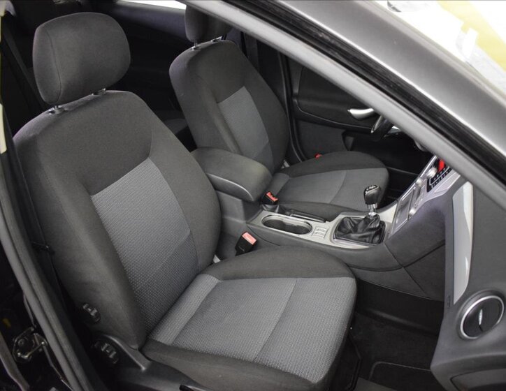 Ford Mondeo Kombi 2,0 l 96 kw