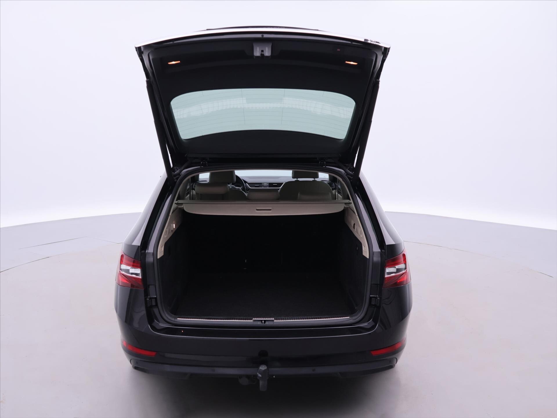 Škoda Superb Kombi 2,0 l 140 kw