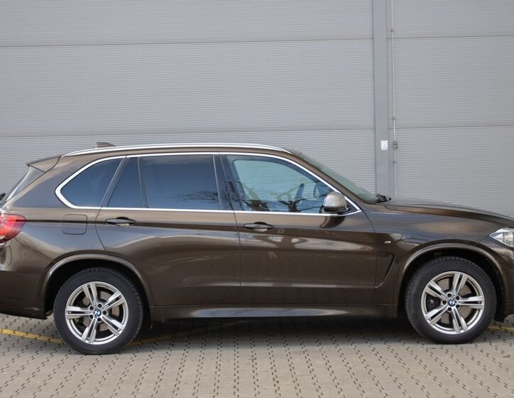 BMW X5 SUV 3,0 l 280 kw