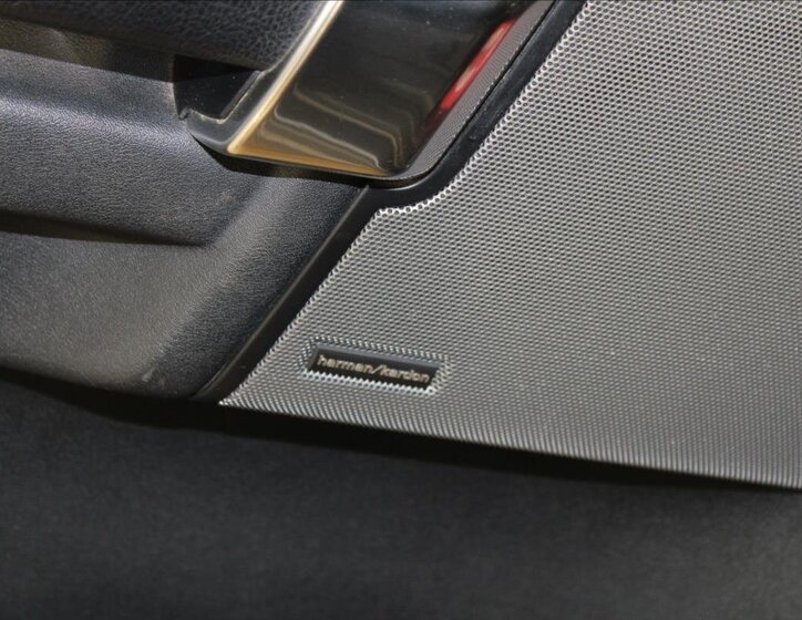 Land Rover Discovery SUV / Terénní 3,0 l 155 kw