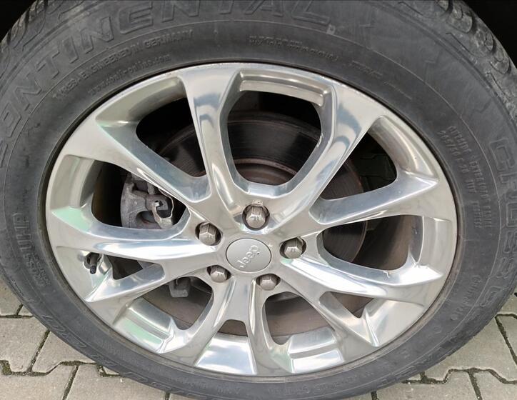 Jeep Grand Cherokee 22