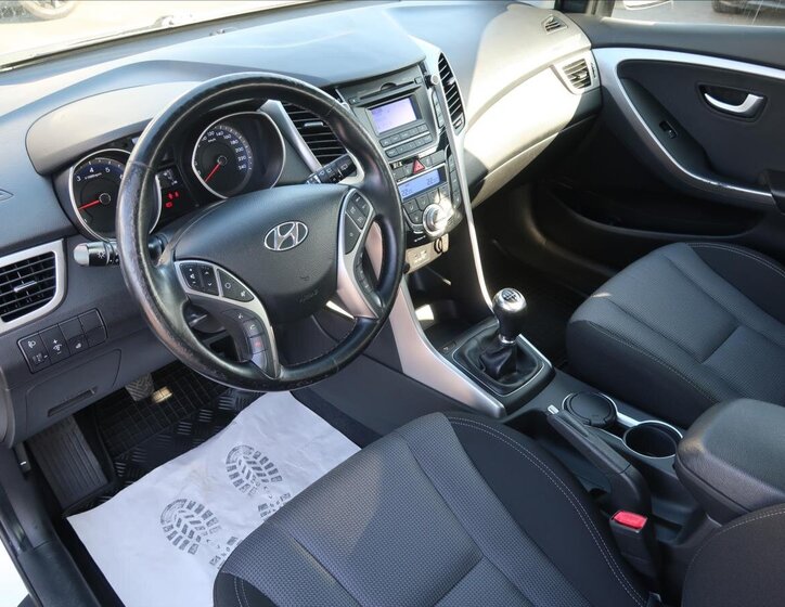 Hyundai i30 Kombi 1,6 l 88 kw