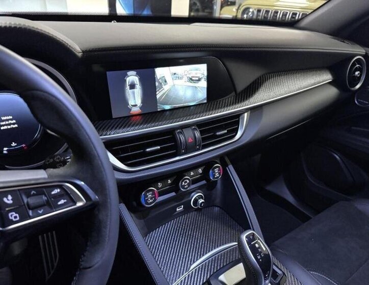 Alfa Romeo Stelvio SUV 2,9 l 382 kw