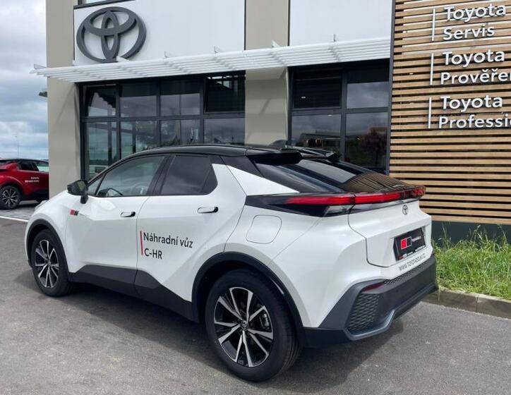 Toyota C-HR 7