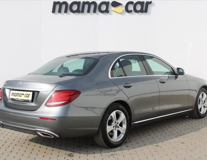 Mercedes-Benz Třídy E Sedan / Limuzína 2,0 l 155 kw
