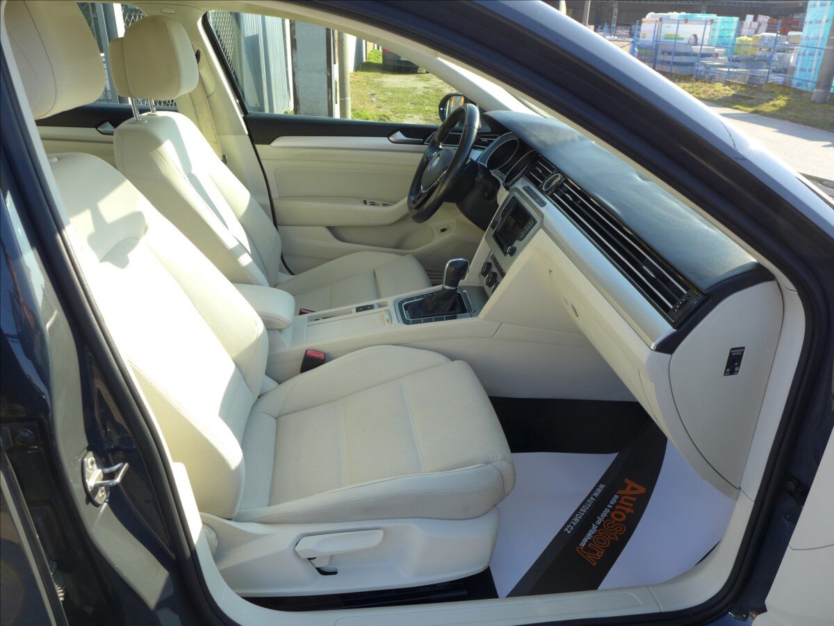 Volkswagen Passat Kombi 1,6 l 88 kw