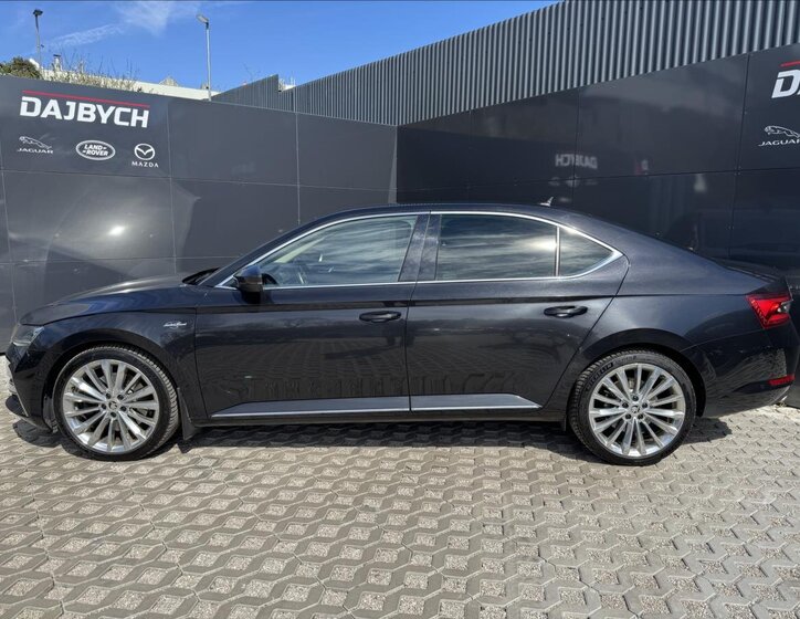 Škoda Superb Liftback 2,0 l 200 kw