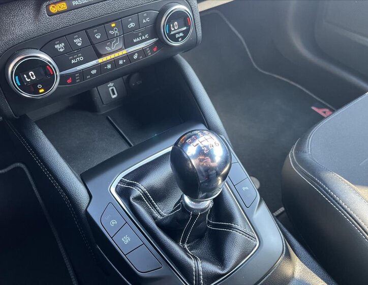 Ford Focus Hatchback 2,3 l 206 kw