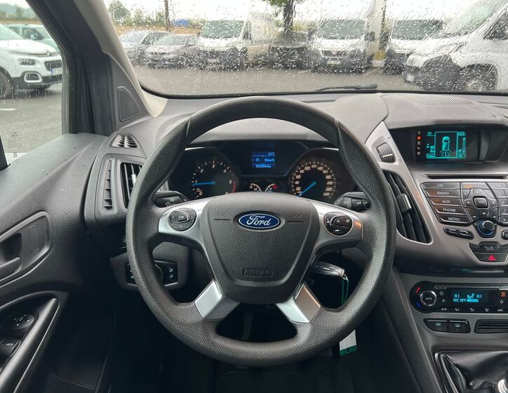 Ford Tourneo Connect 9
