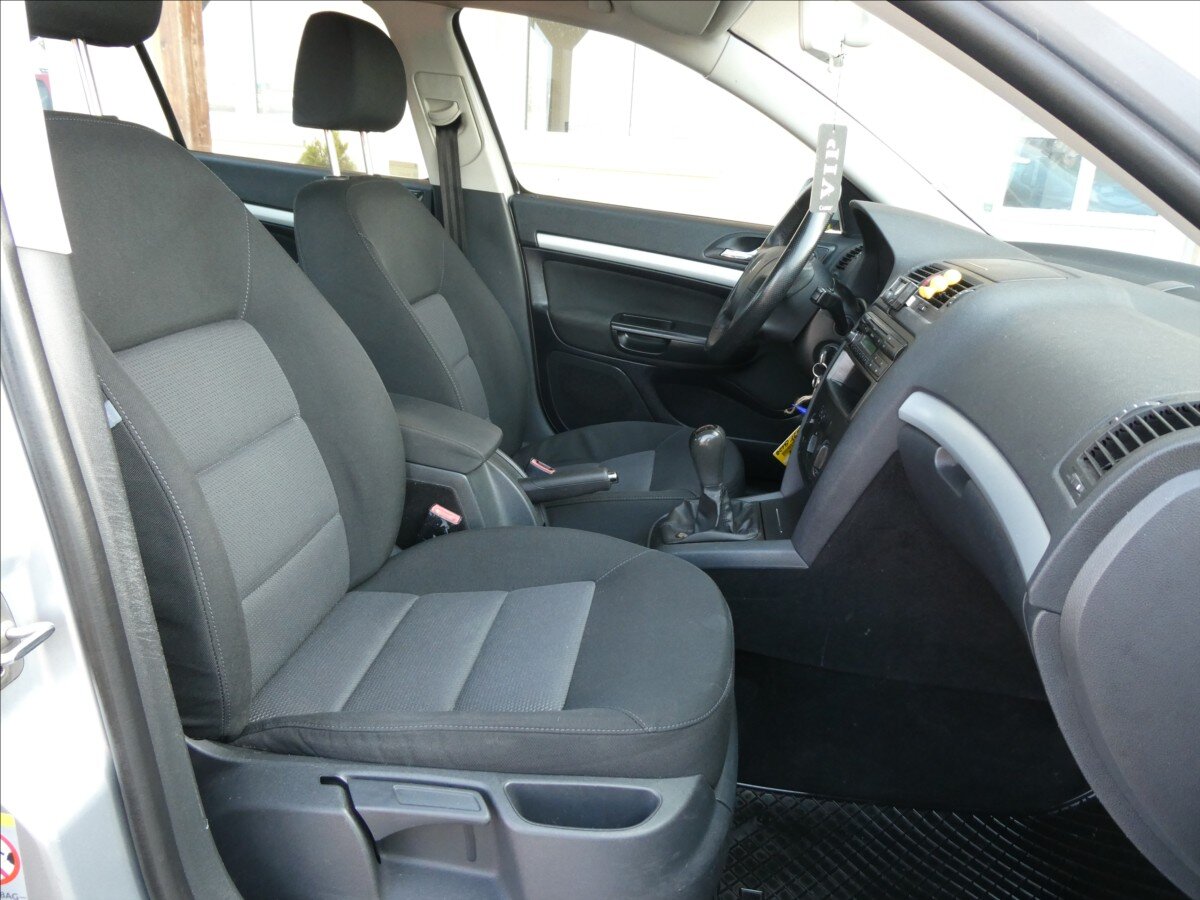 Škoda Octavia Sedan / Limuzína 1,6 l 85 kw