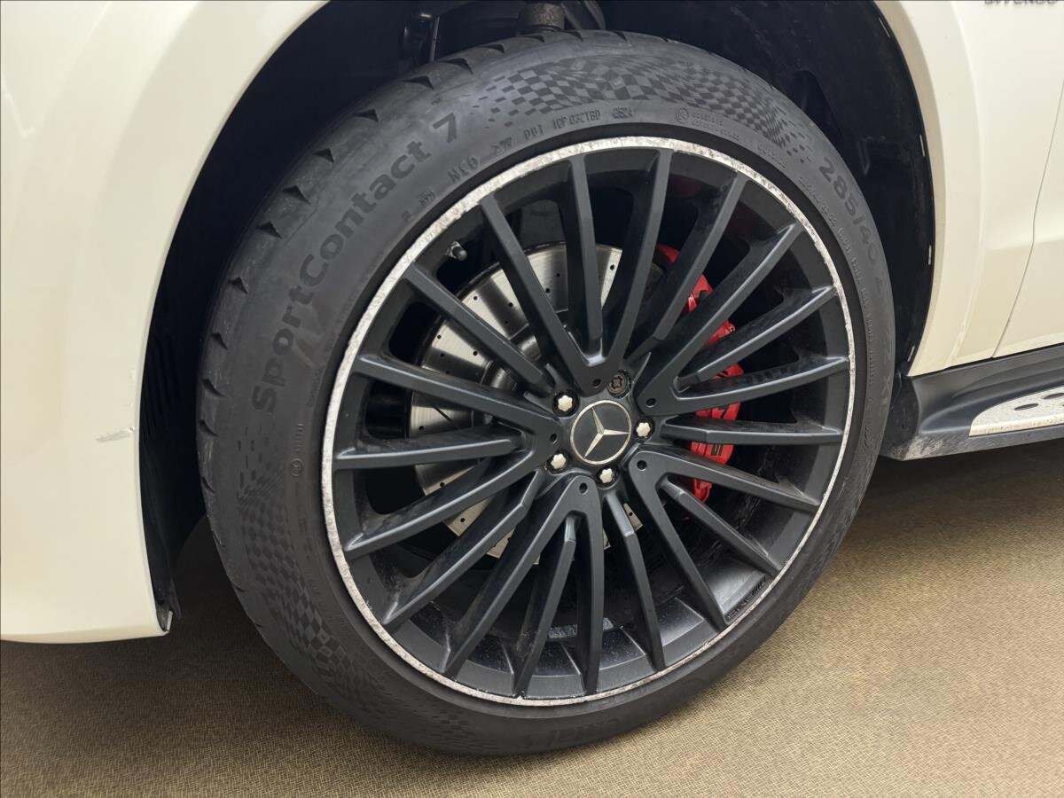 Mercedes-Benz GLS SUV 5,5 l 430 kw