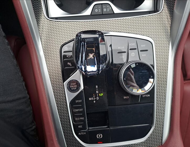 BMW X6 SUV 3,0 l 210 kw