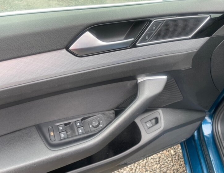 Volkswagen Passat Kombi 1,5 l 110 kw