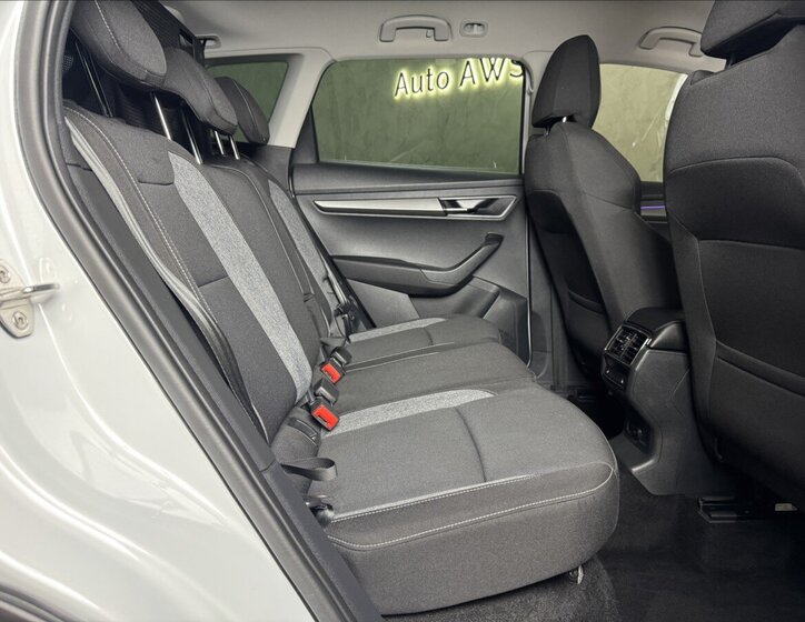 Škoda Karoq SUV / Terénní 1,5 l 110 kw