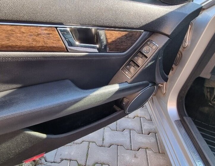 Mercedes-Benz Třídy C Sedan / Limuzína 0,0 165 kw