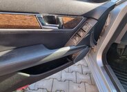 Mercedes-Benz Třídy C Sedan / Limuzína 0,0 165 kw