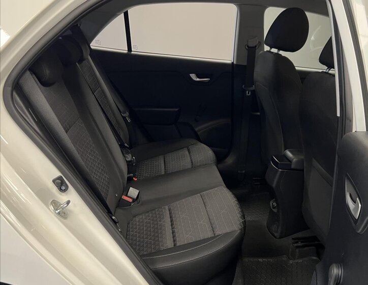 KIA Rio Hatchback 1,2 l 61 kw