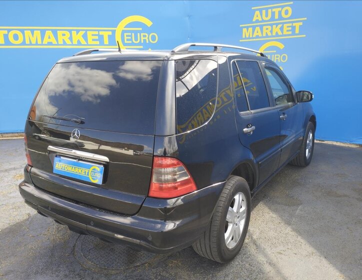 Mercedes-Benz Třídy M SUV / Terénní 2,7 l 120 kw